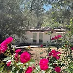 Angels Garden מלון