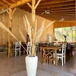 Angels Garden מלון
